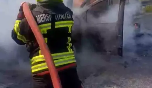 Mersin’de Araç Yangını: Şans Eseri Yaralanan Yok